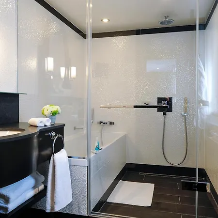 Hotel Tiffany By Fassbind 4*
