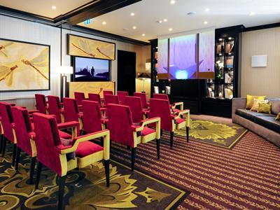 Tiffany By Fassbind Hotel 4*