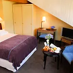Hotel Tiffany By Fassbind 4*