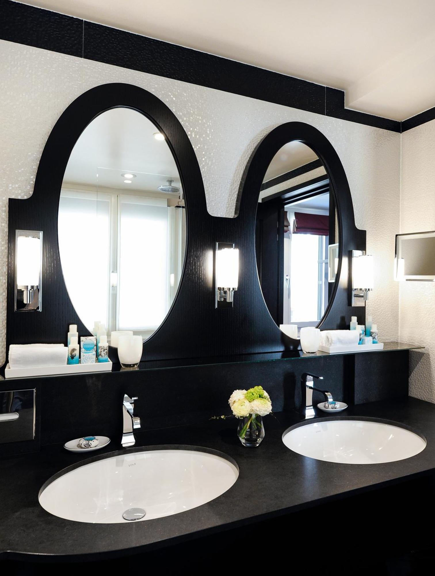 Hotel Tiffany By Fassbind 4*